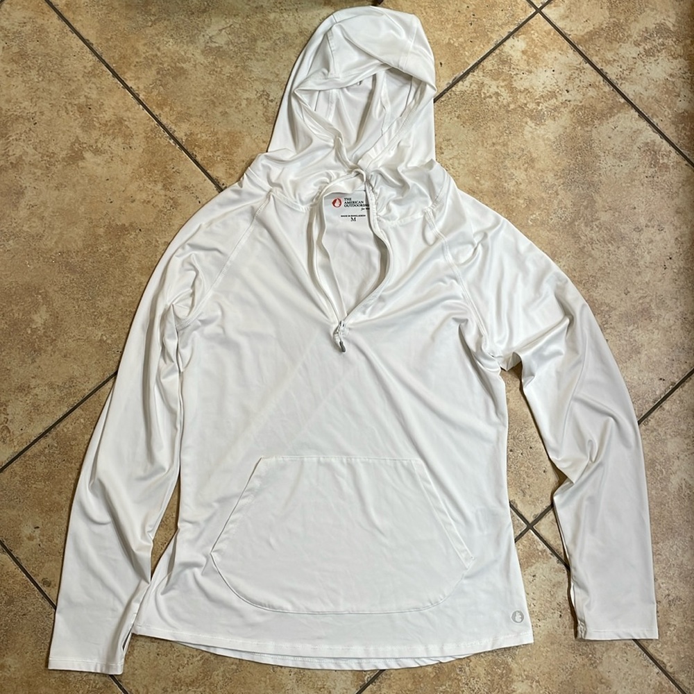 The American Outdoorsman hoodies in M